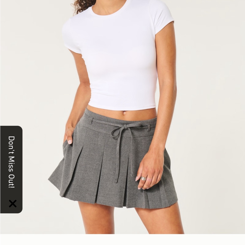Hollister Dark Blue Mini Skirt - Picture 3 of 3